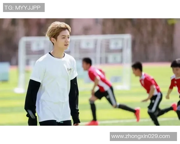 鹿晗携手足球明星展现青春活力引领体育与娱乐的完美结合